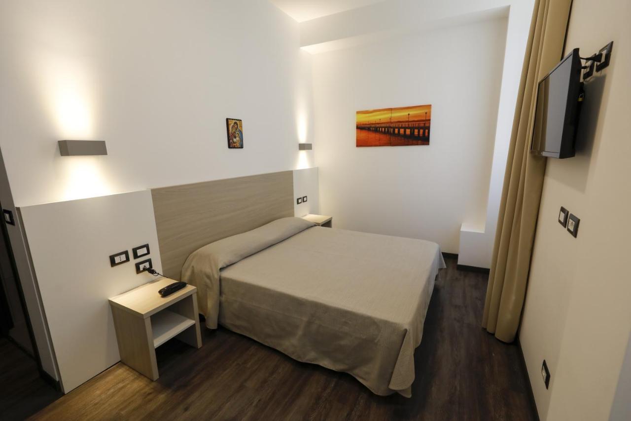 Casa Per Ferie San Juan De Avila Rome Exterior photo